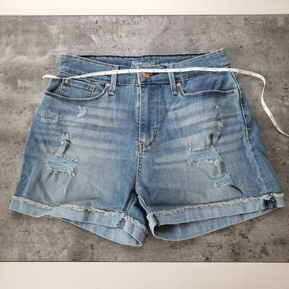 SIGNATURE BY LEVI'S HIGH RISE DISTRESSED SHORTS SIZE 6 SIZE 28 - Picture 1 of 8